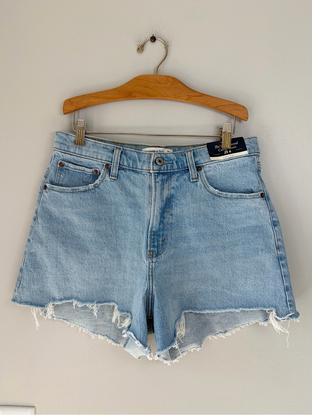 Abercrombie & Fitch Curve Love ‘90s Relaxed Cut Off Jean Shorts Casual Denim